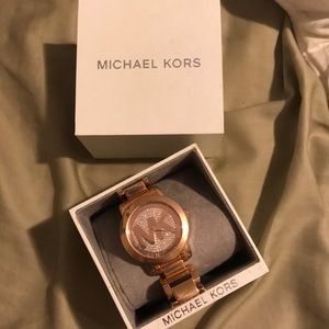 MK watch